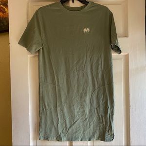 Ivory Ella T-shirt dress olive green Sz S